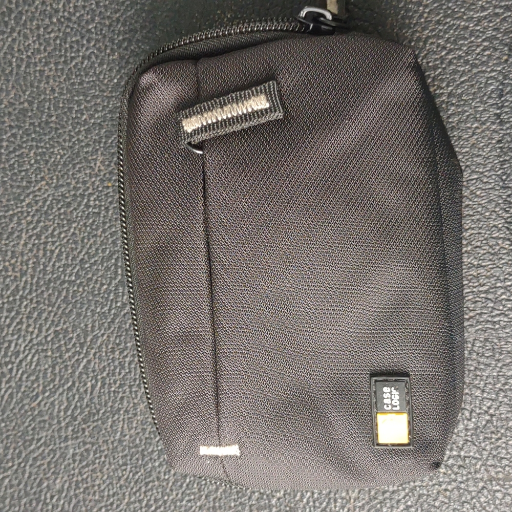 Digital camera - Picture 3 of 3